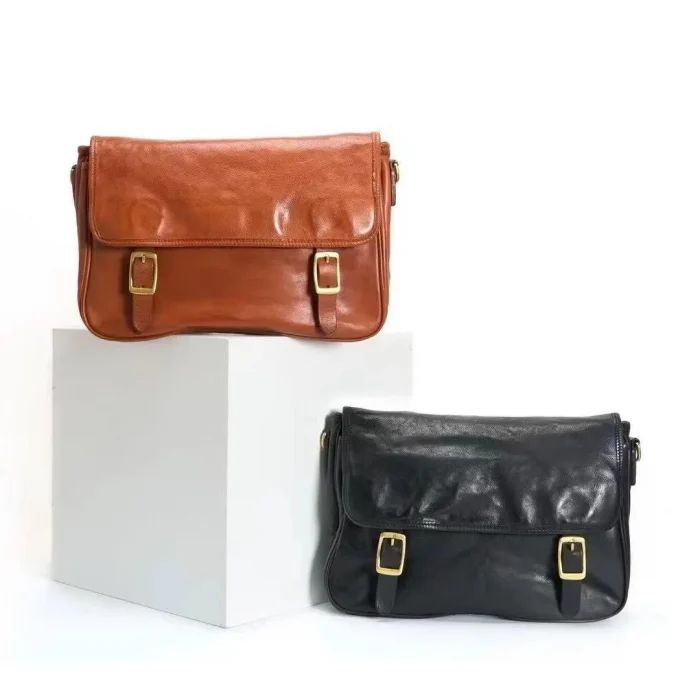 Large Vegetable-Tanned Washed Leather Messenger Bag – Vintage Charm & Spacious Practicality