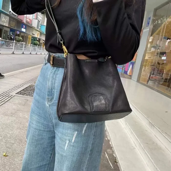 Handmade Vegetable-Tanned Leather Shoulder & Crossbody Bag – Elegant, Versatile & Durable | SYMONHO