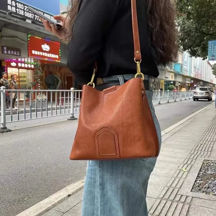 Handmade Vegetable-Tanned Leather Shoulder & Crossbody Bag – Elegant, Versatile & Durable | SYMONHO