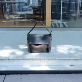 Vegetable-Tanned Leather Shoulder Bag – Handcrafted Colorblock Unisex Couple Tote | Timeless & Stylish