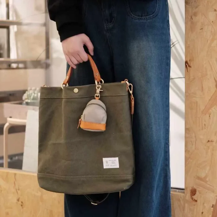 Handmade Vintage Tote Bag in Olive Green – Canvas and leather design