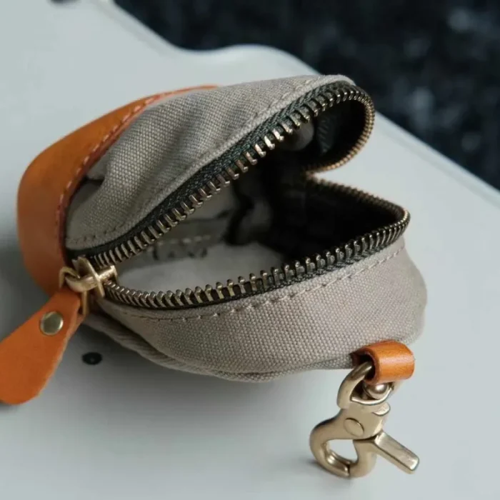 Mini Backpack Keychain – Cute & Practical Everyday Charm