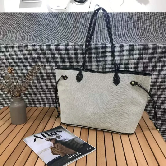GORGEOUS Veg-Tanned Leather Trim Tote | Lightweight Canvas Bag for Commuting