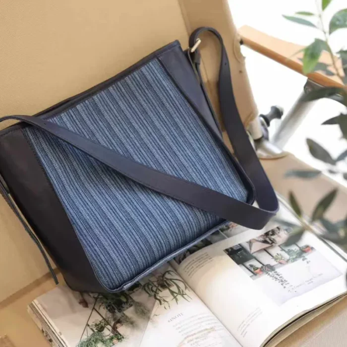 TOP-RATED: Striped Denim Veg-Tanned Leather Shoulder Bag – Chic, Versatile & Large Capacity