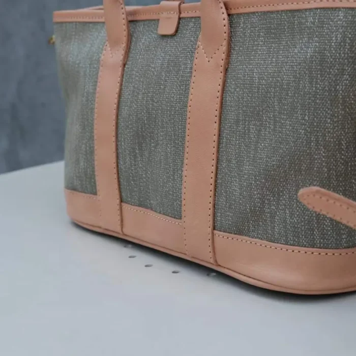 Side profile of the structured SYMONHO Multi-Bag in 