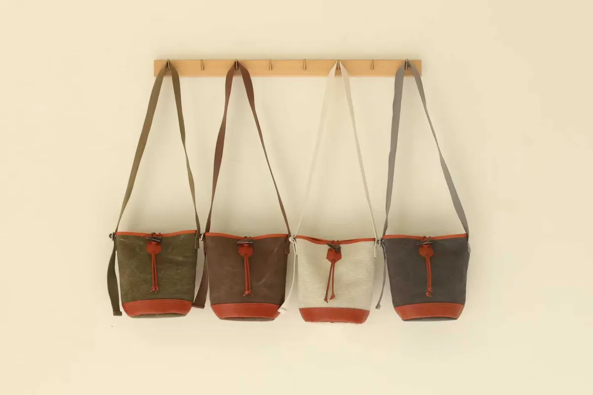 Timeless Minimalist Canvas & Leather Bucket Bag You'll Use Forever - Image 2