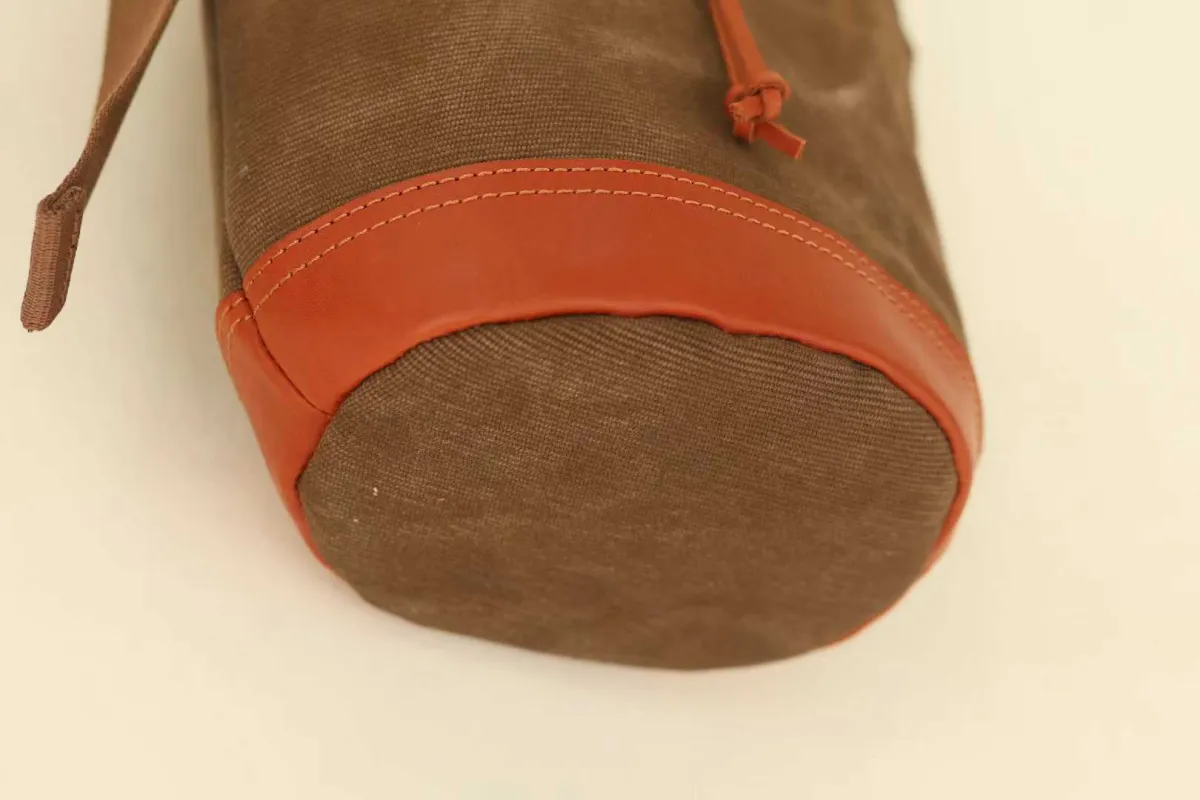 Timeless Minimalist Canvas & Leather Bucket Bag You'll Use Forever - Image 6