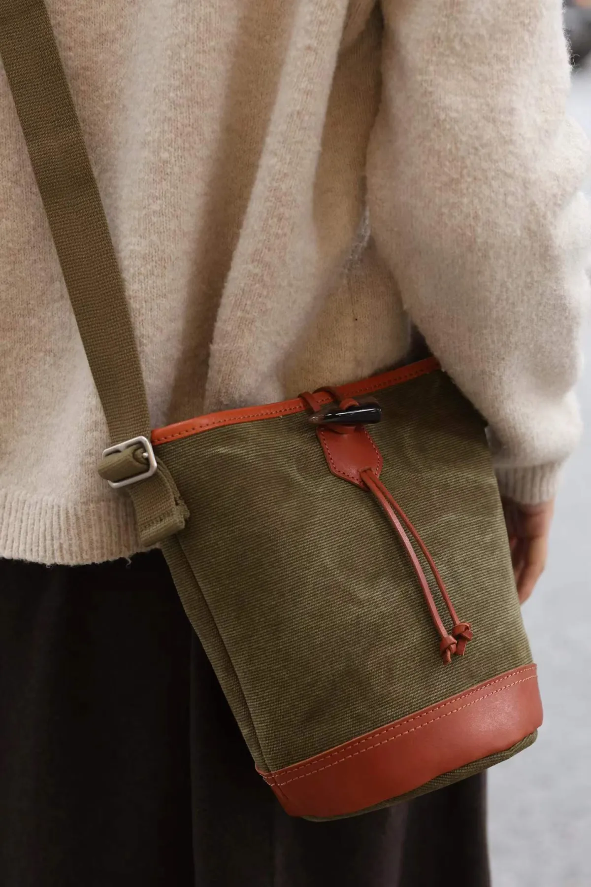 Timeless Minimalist Canvas & Leather Bucket Bag You'll Use Forever - Image 7
